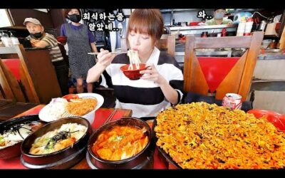 우동집인데 철판볶음밥이 유명하다구요..?🤔 압구정맛집 하나우동 먹방