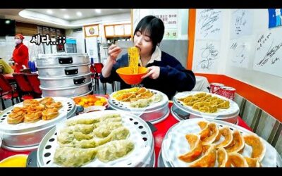 간단하게 만두 70개..?🤔 갈비만두로 유명한 마포만두에서 만두 치즈라면 먹방