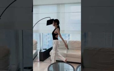 [shorts] 높은곳에서 본 해운대뷰의 추억~ 노이드 바디수트, G조거화이트팬츠/모노빈제이/호캉스룩/휴가룩/비치룩/조거팬츠/바디수트코디/beachwear/룩북/lookbook