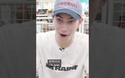 British Uni Students try Korean Convenience Store Food