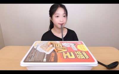 뒷북치는 점보도시락 먹방..