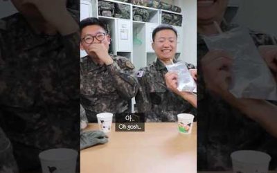 Korean soldiers try UK MRE dessert!