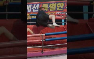 You can’t write this 😂 Korea’s most brutal fairground ride!